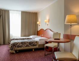 KRAKUS Hotel Краків проживання ресторан відпочинок аквапарк в Кракові