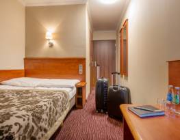 KRAKUS Hotel Краків проживання ресторан відпочинок аквапарк в Кракові