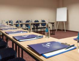 KRAKUS Hotel Краків проживання ресторан відпочинок аквапарк в Кракові